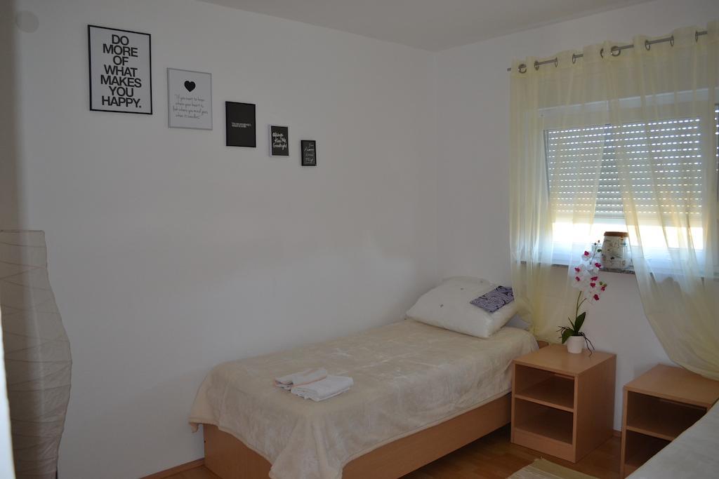 Apartments Danijela زادار الغرفة الصورة